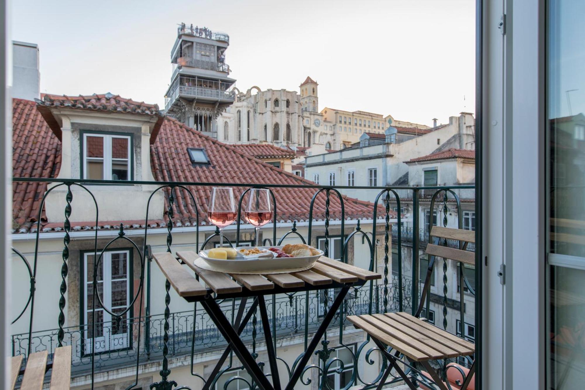 Апартаменты Ando Living - Santa Justa 79 House Лиссабон Экстерьер фото